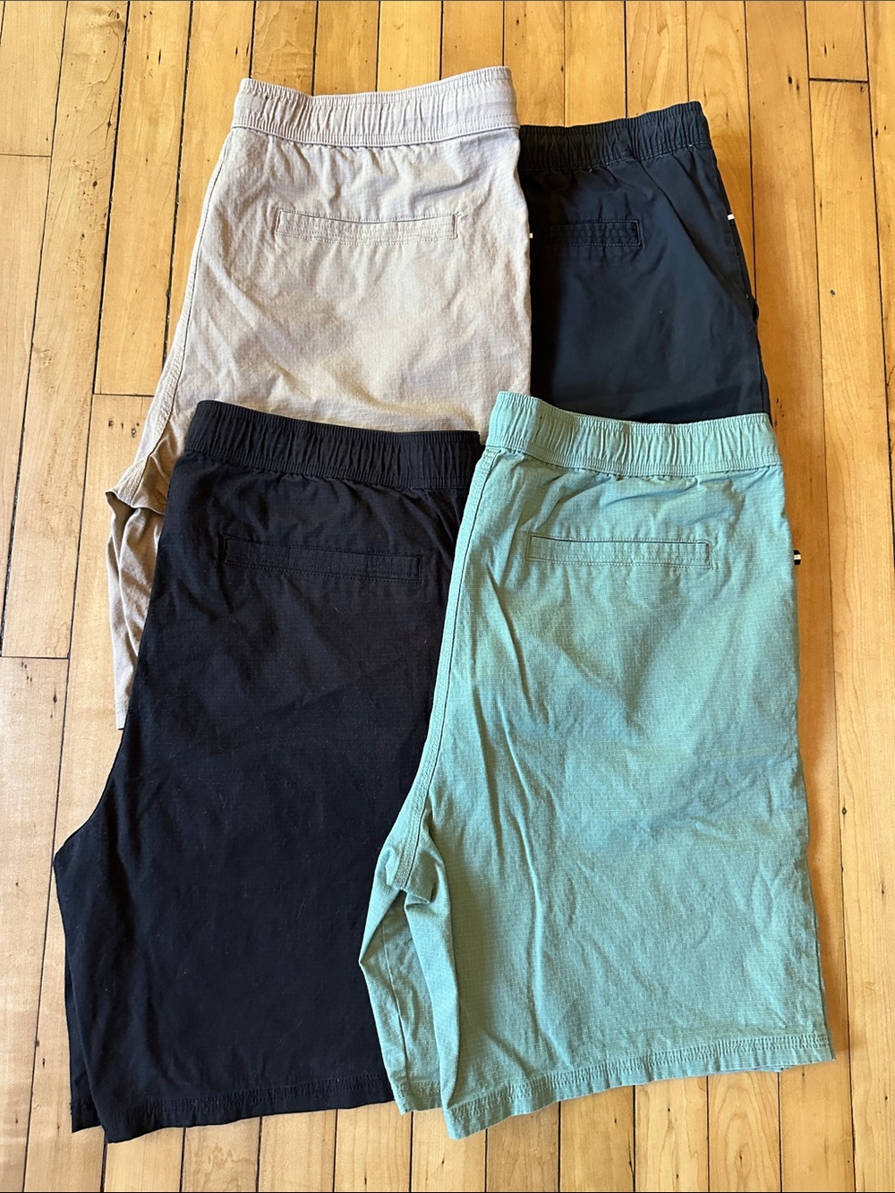 Edgar + Ash Men’s shorts bundle of 4